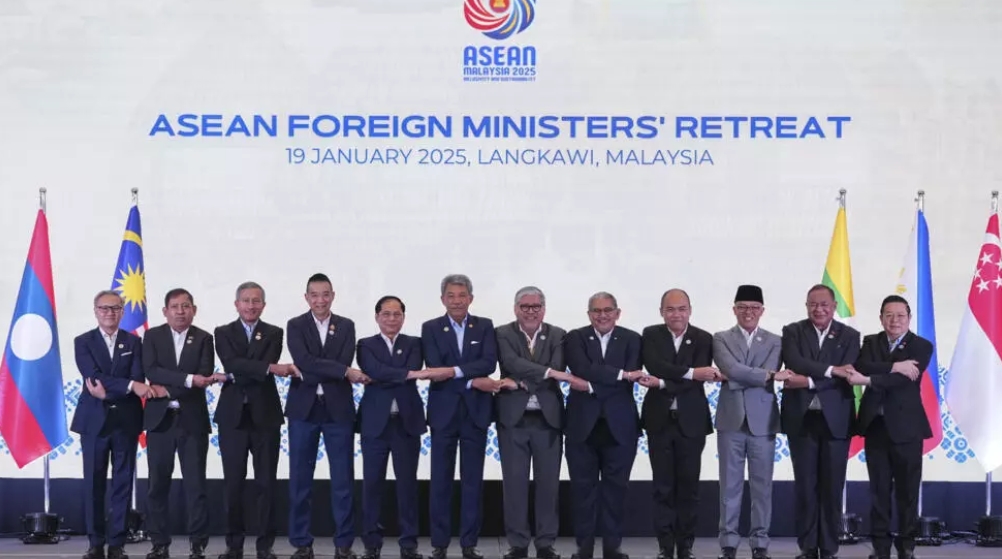 Media Thai: Permainan antara kuasa utama mempengaruhi corak Asia Tenggara