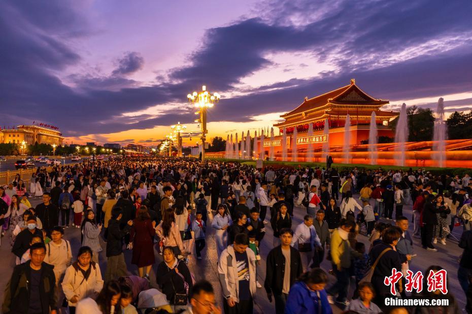Semasa cuti Hari Mei pada tahun 2025, 314 juta pelancong China mengembara, dan negara -negara ASEAN menjadi sumber utama pelancong masuk dan keluar