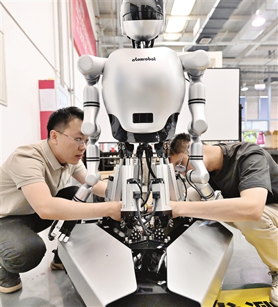 Robot humanoid pertama Tianjin muncul
